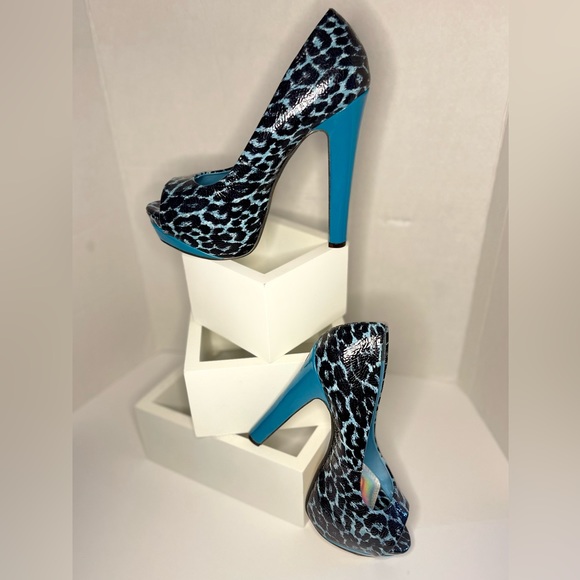 Lasonia - Peek a boo toe blue animal print pumps - size 10 - Picture 1 of 2
